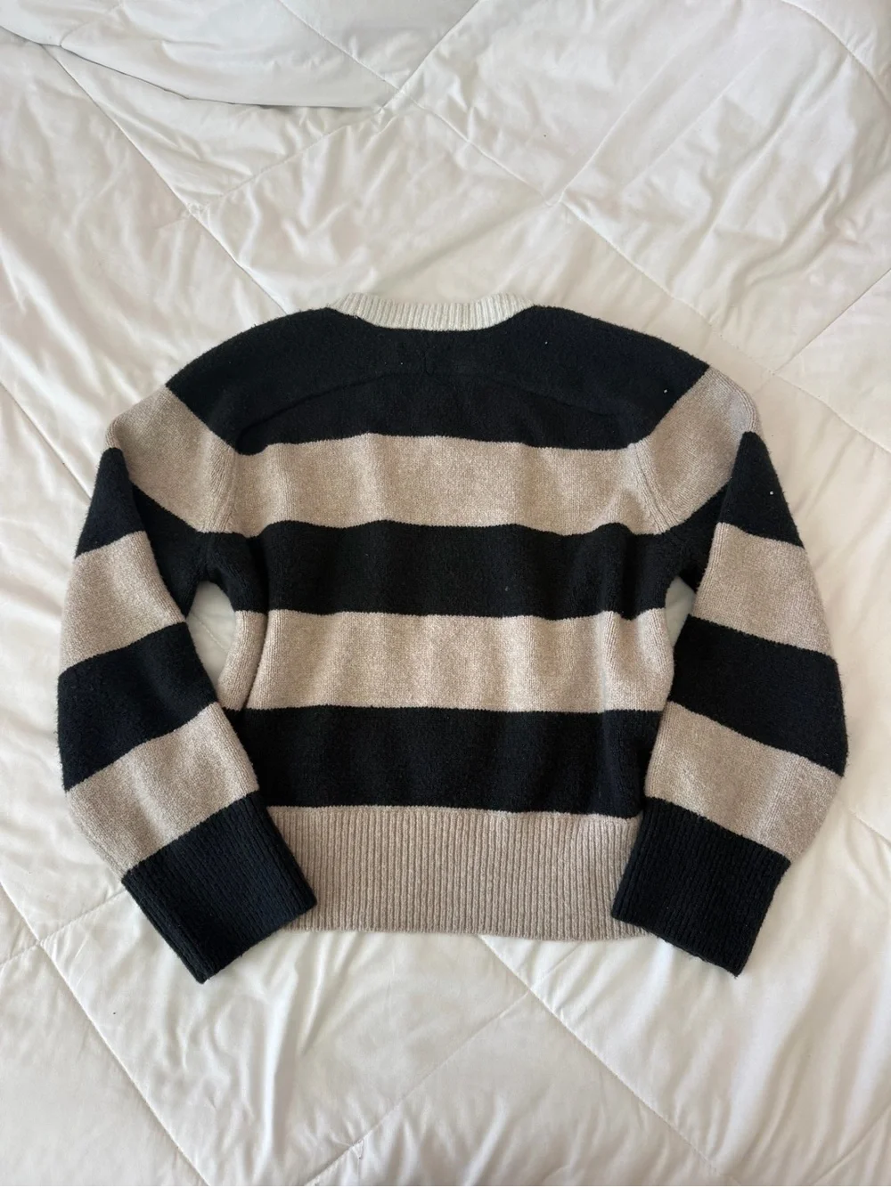 Abercrombie & Fitch Black and Beige Wide-Stripe Crew Sweater